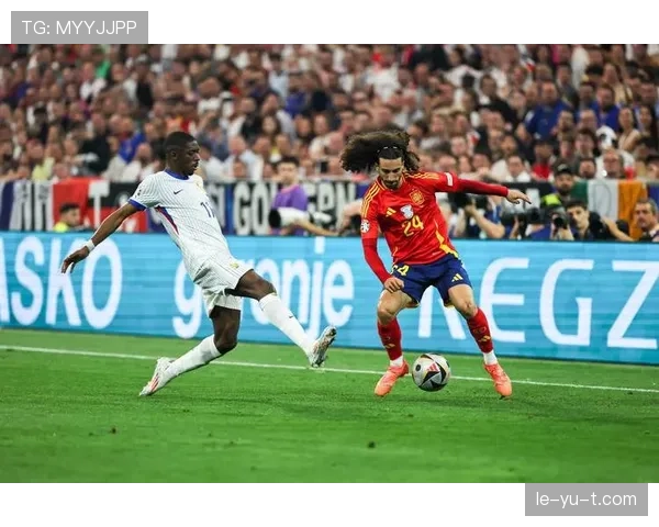 意大利国家队公布欧洲杯重磅阵容，剑指荣耀引关注