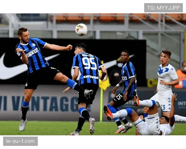 国际米兰战术依赖：防反“慢”下来的背后，是中场控制力的断层危机？